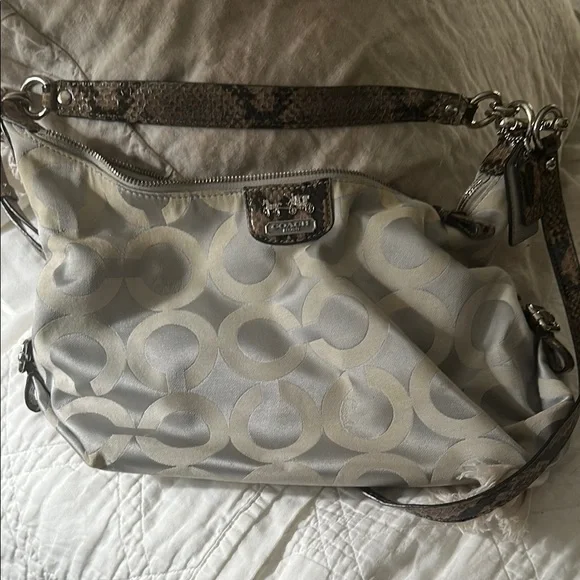 Coach Gray and Cream Shoulder Bag with Signature Style - Picture 1 of 1